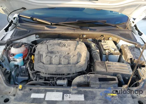 2020 Volkswagen Passat 2.0T R-Line z USA, uszkodzony, nr VIN 1VWMA7A30LC002007